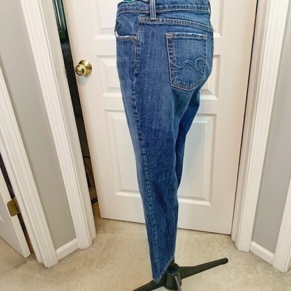 David Kahn Straight Fit Denim Women's Medium Wash Jeans - Picture 5 of 12